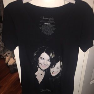 Gilmore girls black tee